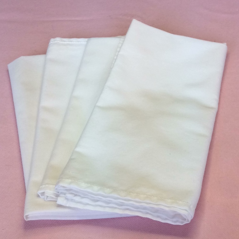 FINAL SALE PRICE Hand Crafted White Cloth Napkins x 4